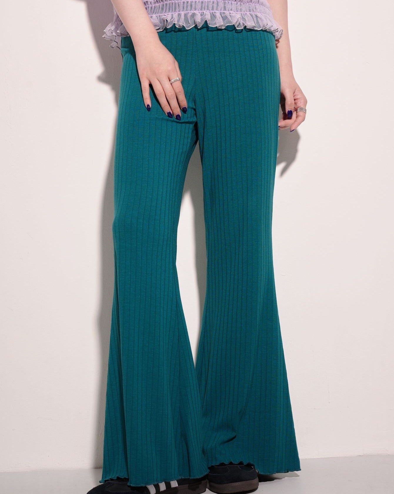 aalis DENIA ruffle hem pants (Green)