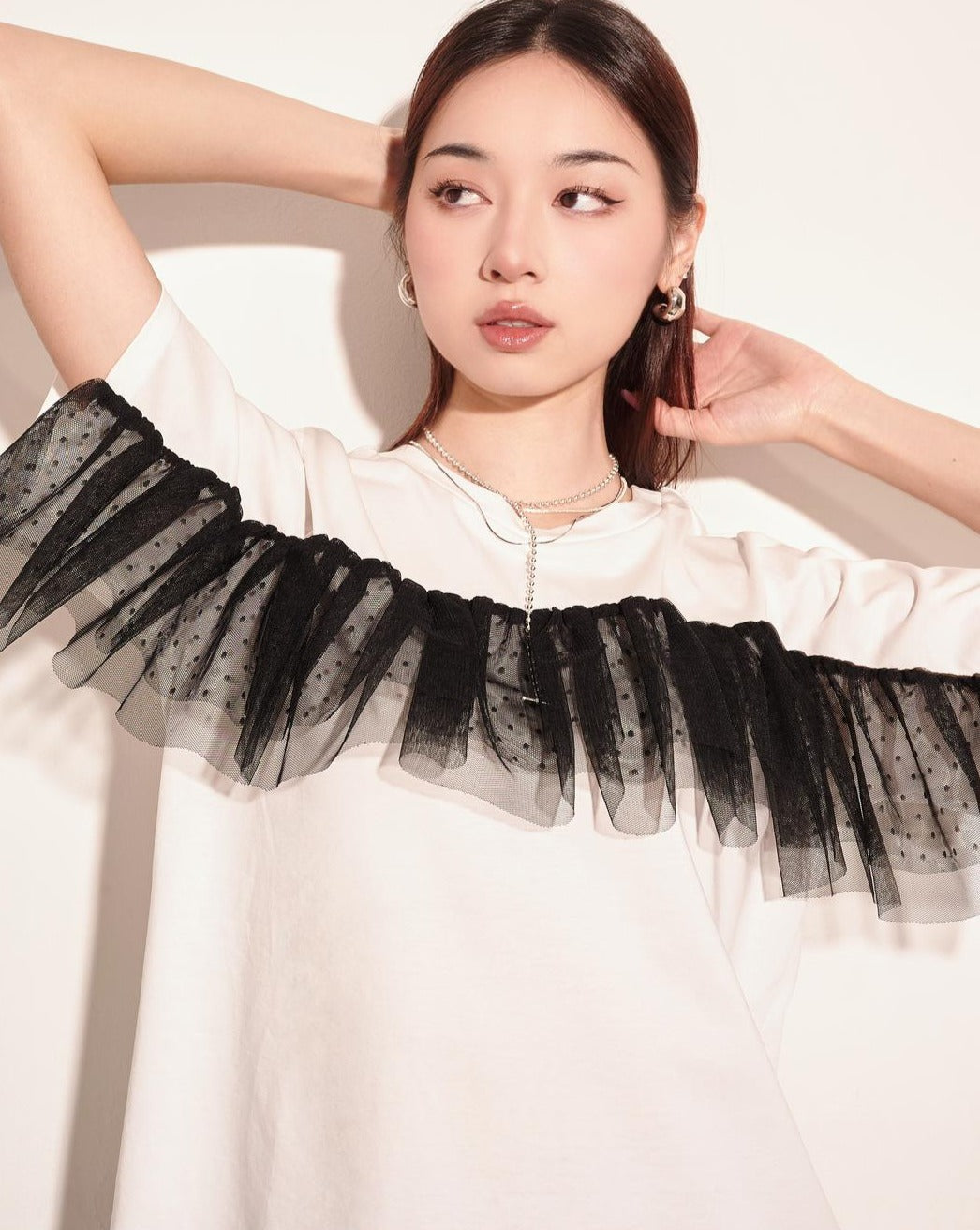 aalis ANIYA ruffle mesh panel S/S tee (White)