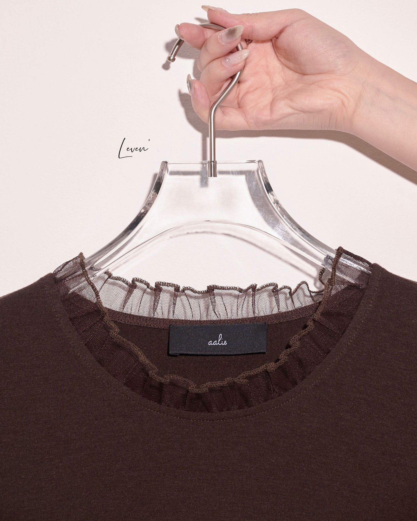 aalis LEVEN mesh ruffle stand collar L/S top (Chocolate)