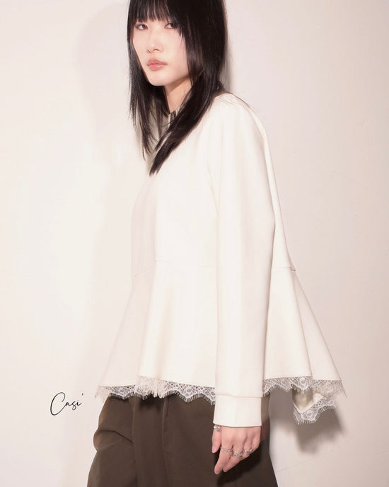 aalis CASI asymmetric hem lace trim detail sweater (White)