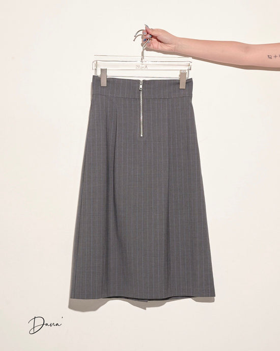 aalis DANA Zip front detail skirt (Grey stripe)